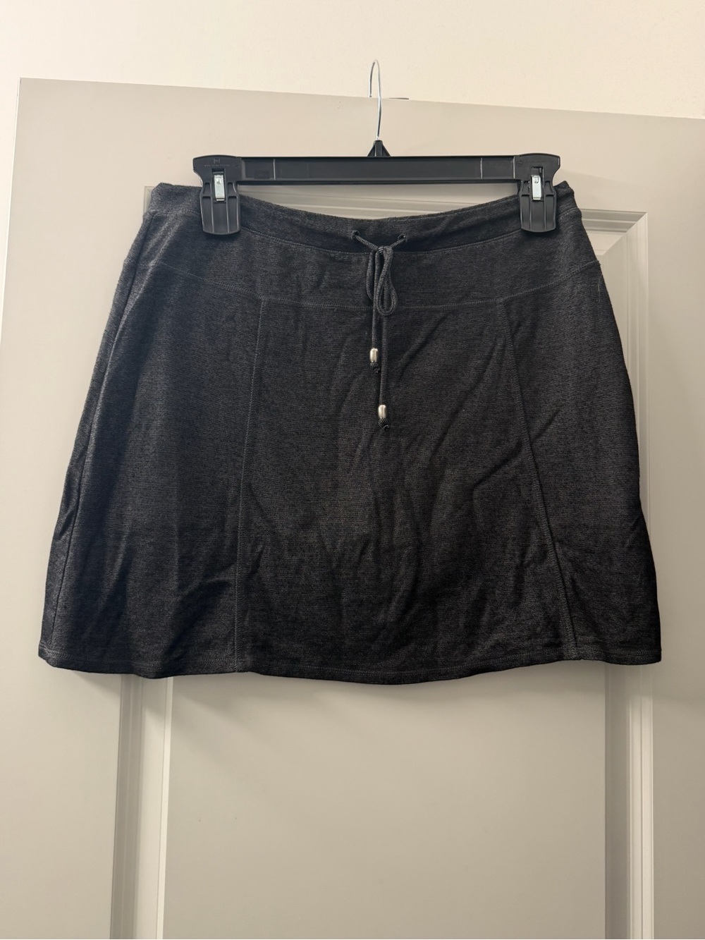 GreenTea Black Pull-Tie Mini Skort